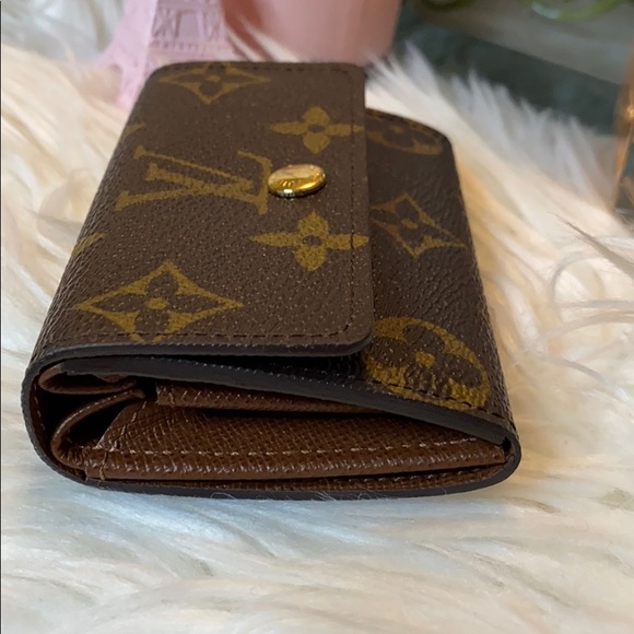 Sold soldLouis Vuitton Card/Coin Wallet - Picture 14 of 14
